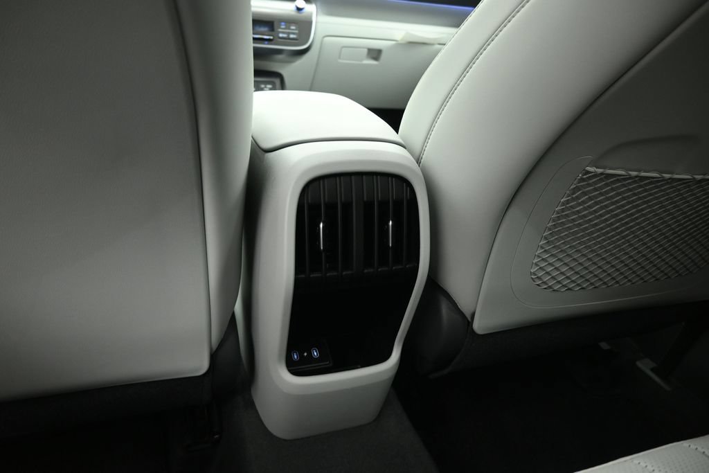 Used 2026 Hyundai Kona SEL Premium AWD/4WD image 19