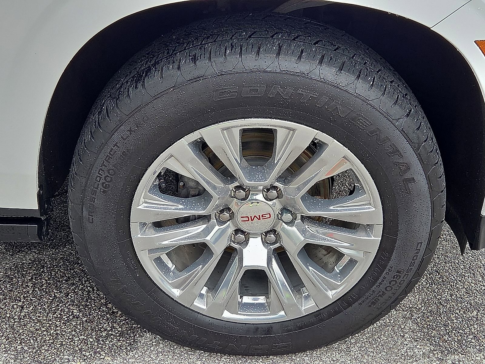 Used 2025 GMC Yukon Denali w/ Sun & Power Step Package AWD/4WD image 7