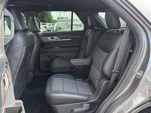 Certified 2025 Ford Explorer ST-Line w/ Premium Package AWD/4WD image 7