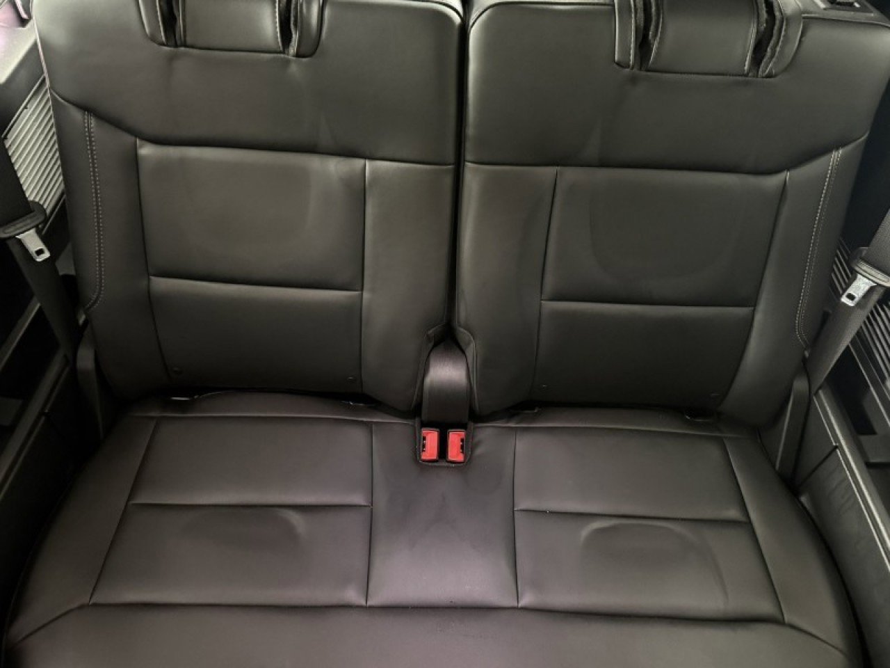 Certified 2022 Ford Explorer XLT w/ Equipment Group 202A image 12