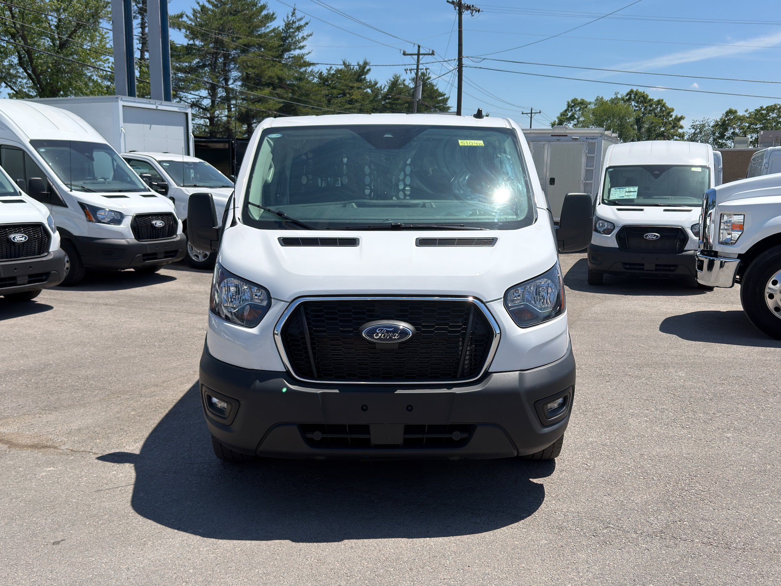 Certified 2025 Ford Transit 250 Low Roof w/ Exterior Upgrade Package RWD image 2