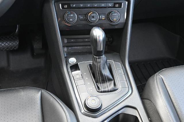 Used 2021 Volkswagen Tiguan SE image 27