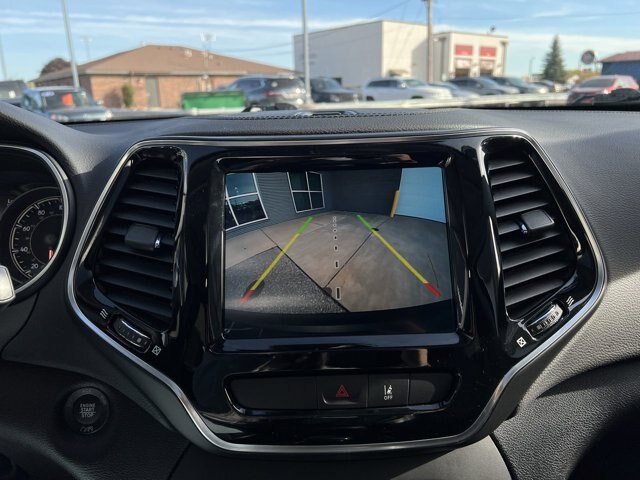 Used 2022 Jeep Cherokee Limited w/ Elite Package AWD/4WD image 18