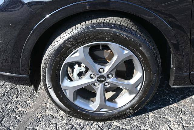 Certified 2024 Ford Escape ST-Line w/ Tech Pack #1 AWD/4WD image 14
