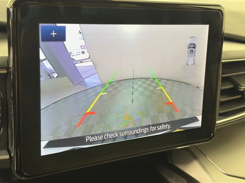 Certified 2022 Ford Explorer XLT w/ Equipment Group 202A image 20