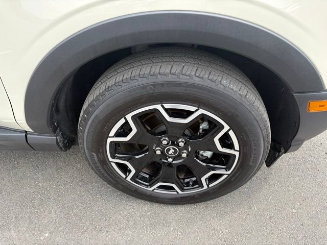 Certified 2025 Ford Bronco Sport Outer Banks w/ Outer Banks Tech Package+ AWD/4WD image 9