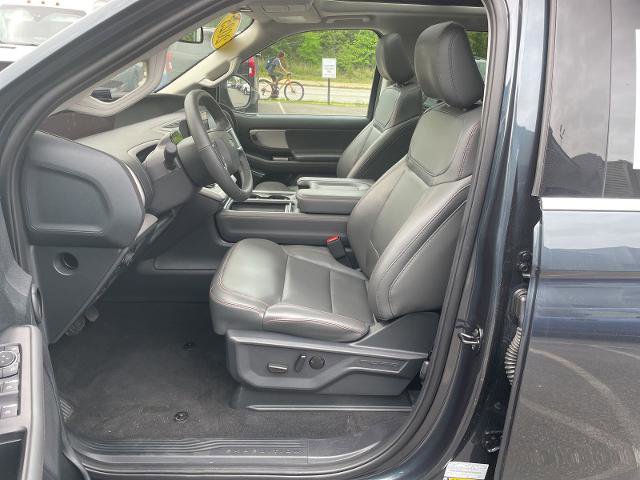 Certified 2025 Ford Expedition Max Active AWD/4WD image 9