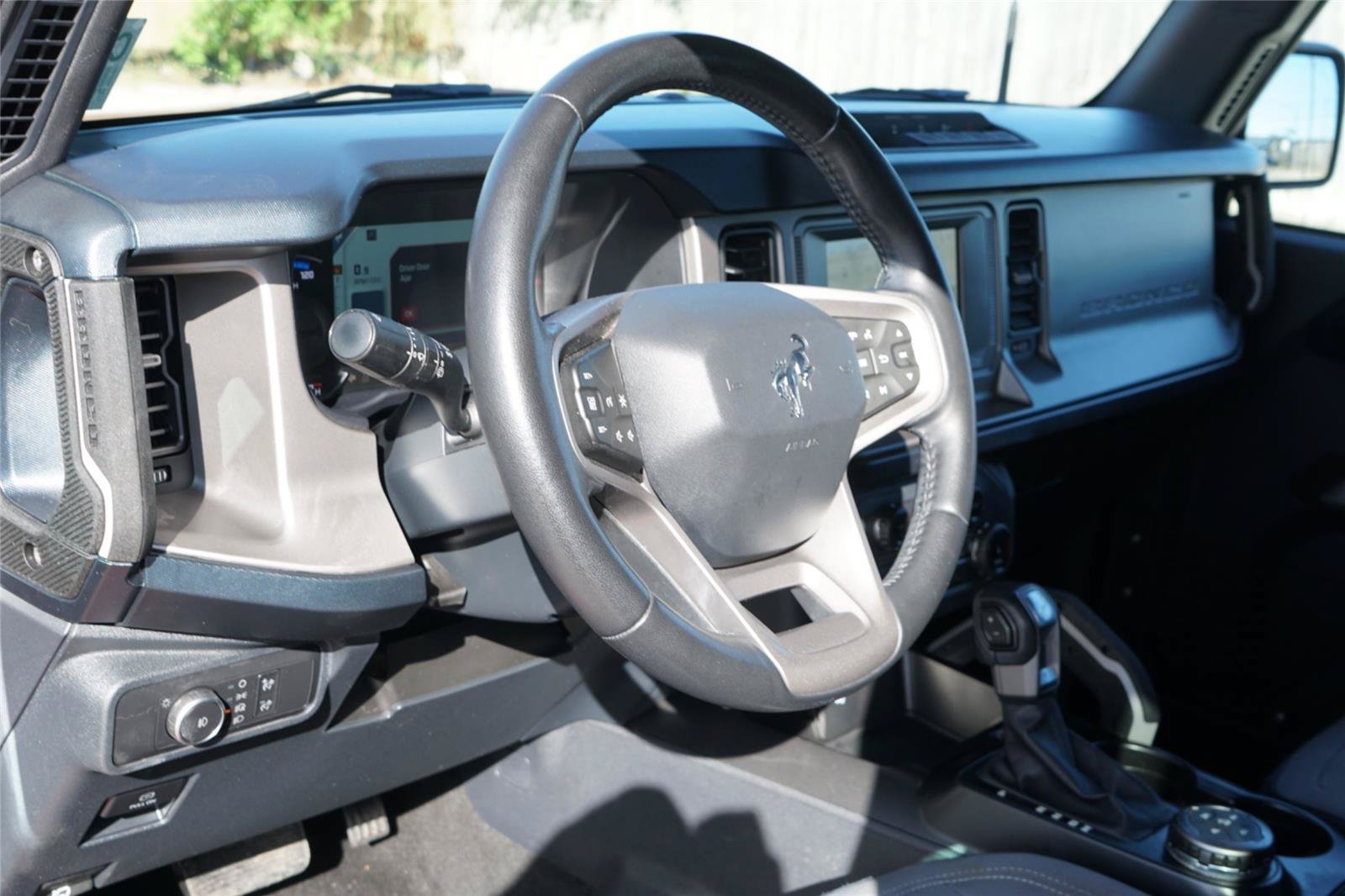 Certified 2022 Ford Bronco Outer Banks AWD/4WD image 9