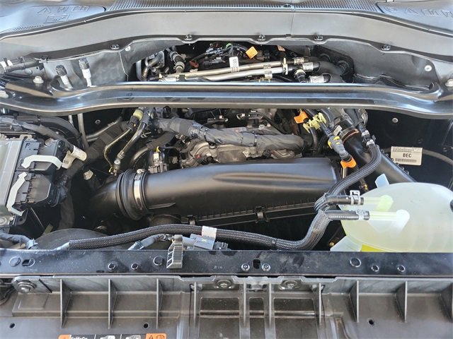 Certified 2025 Ford Explorer Platinum image 31