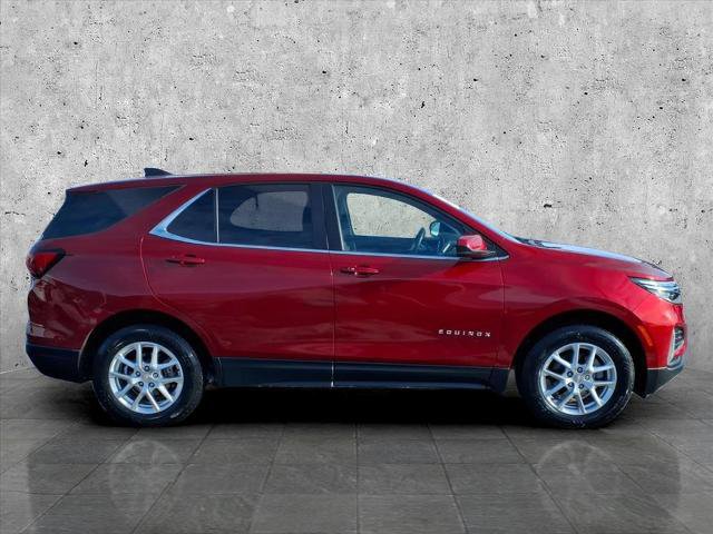 Used 2023 Chevrolet Equinox LT image 2