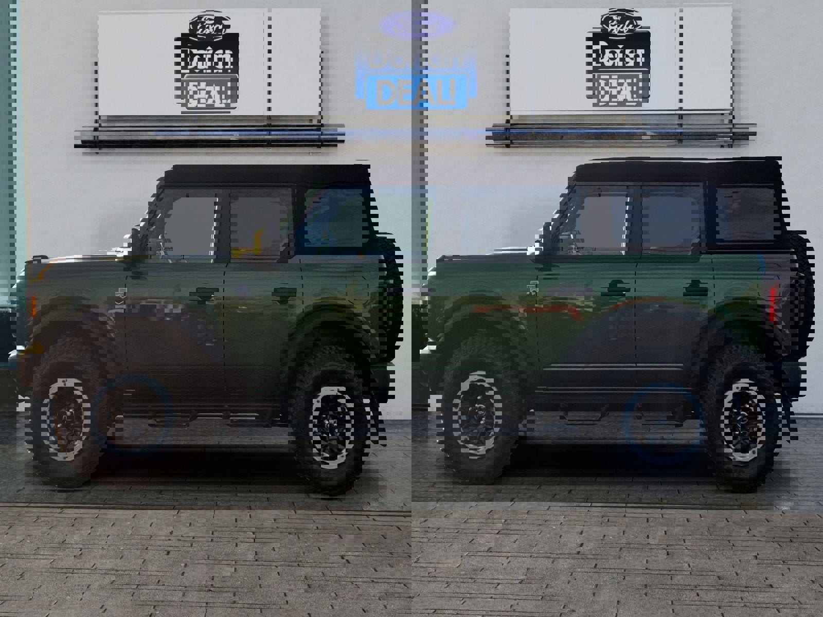 Certified 2023 Ford Bronco Big Bend w/ Sasquatch Package image 2