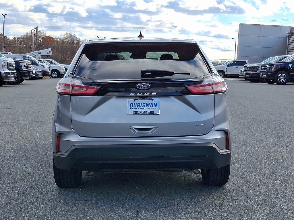 Certified 2022 Ford Edge SE image 5
