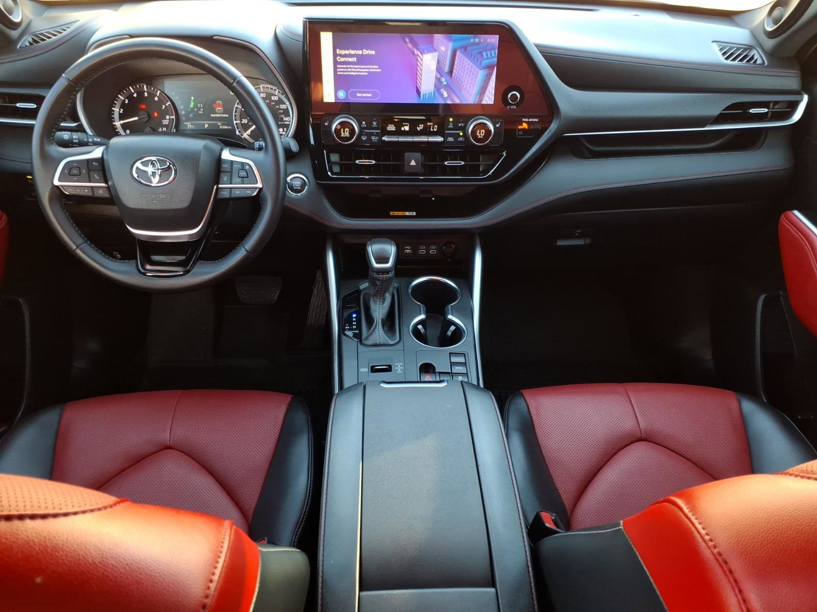 Used 2023 Toyota Highlander XSE image 17