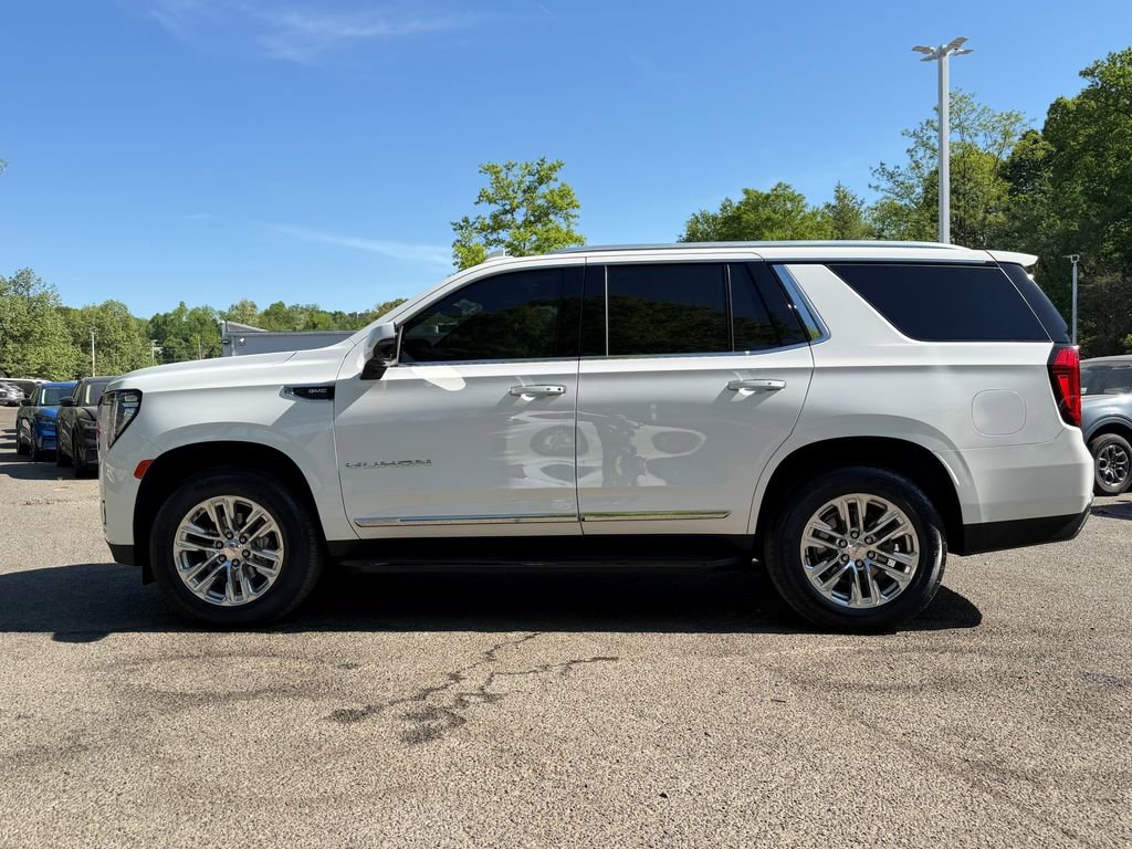 Used 2023 GMC Yukon SLT w/ SLT Luxury Package AWD/4WD image 4