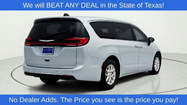 Used 2024 Chrysler Pacifica Touring-L FWD image 7