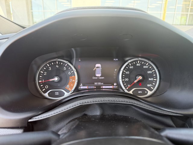 Used 2020 Jeep Renegade Trailhawk w/ Cold Weather Group AWD/4WD image 9