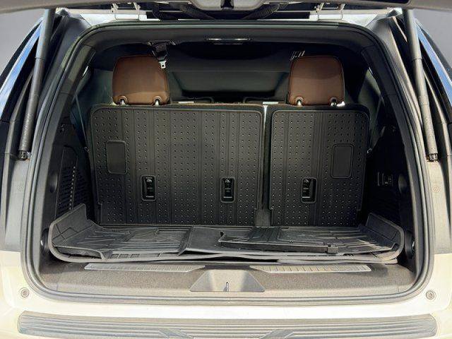 Used 2021 Chevrolet Tahoe High Country AWD/4WD image 31