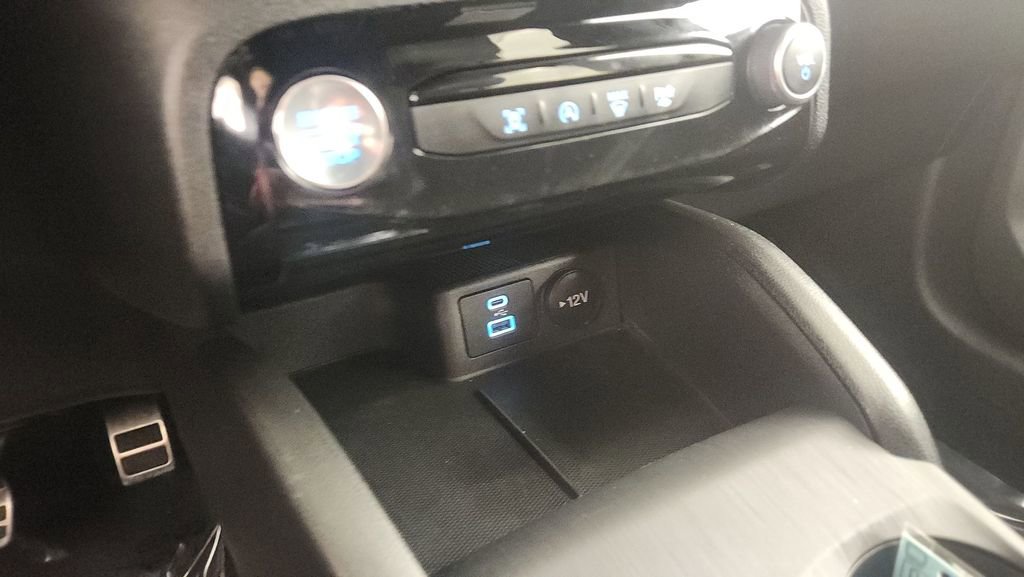 Certified 2023 Ford Escape ST-Line w/ Tech Pack #1 image 16