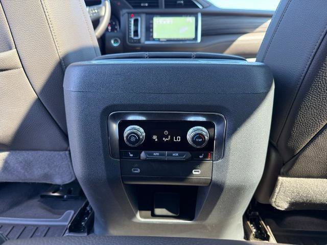 Used 2023 GMC Yukon Denali w/ Max Trailering Package image 31