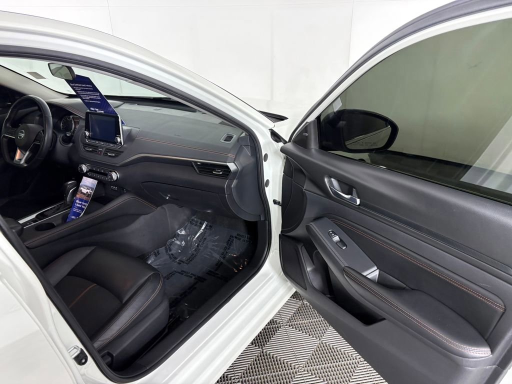 Used 2020 Nissan Altima 2.5 SR w/ Premium Package image 33