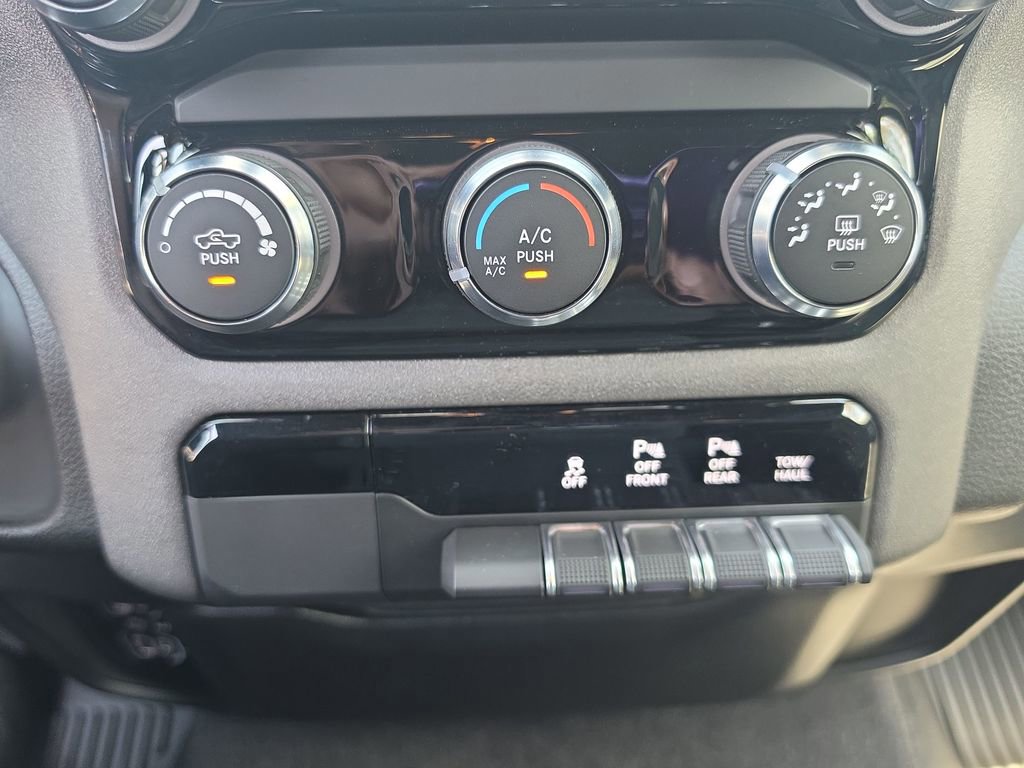 Used 2025 RAM 1500 Tradesman w/ Night Edition AWD/4WD image 43