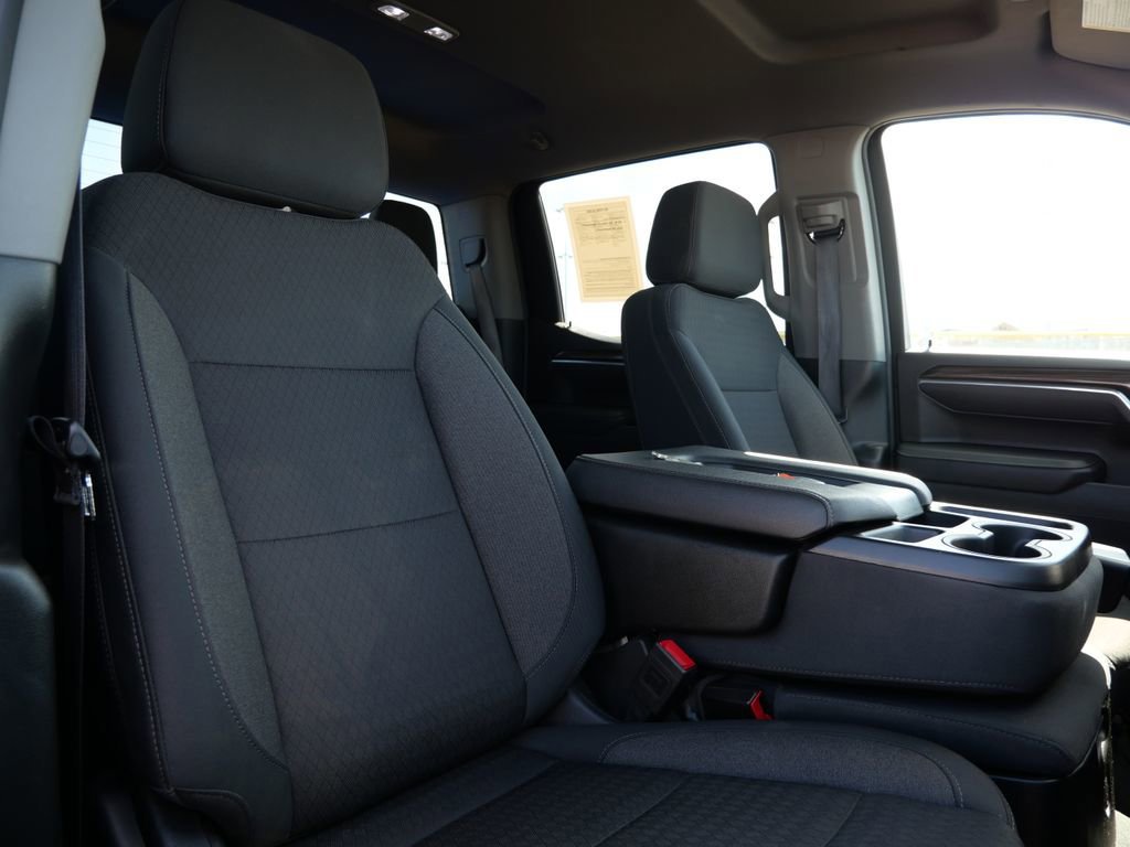 Used 2025 Chevrolet Silverado 1500 LT AWD/4WD image 15