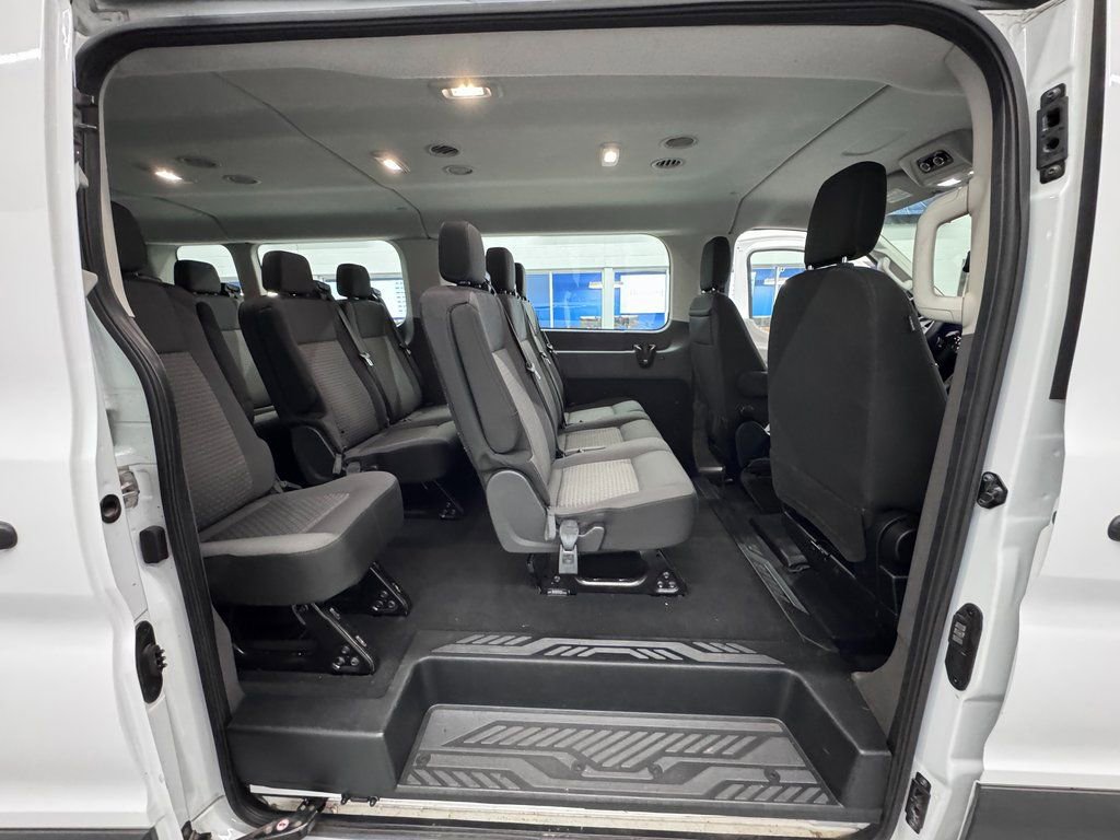 Certified 2022 Ford Transit 350 XLT image 28