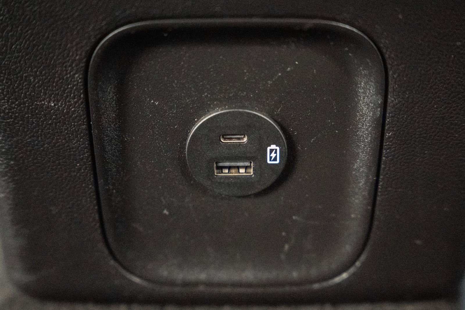 Certified 2022 Ford Escape Titanium image 37