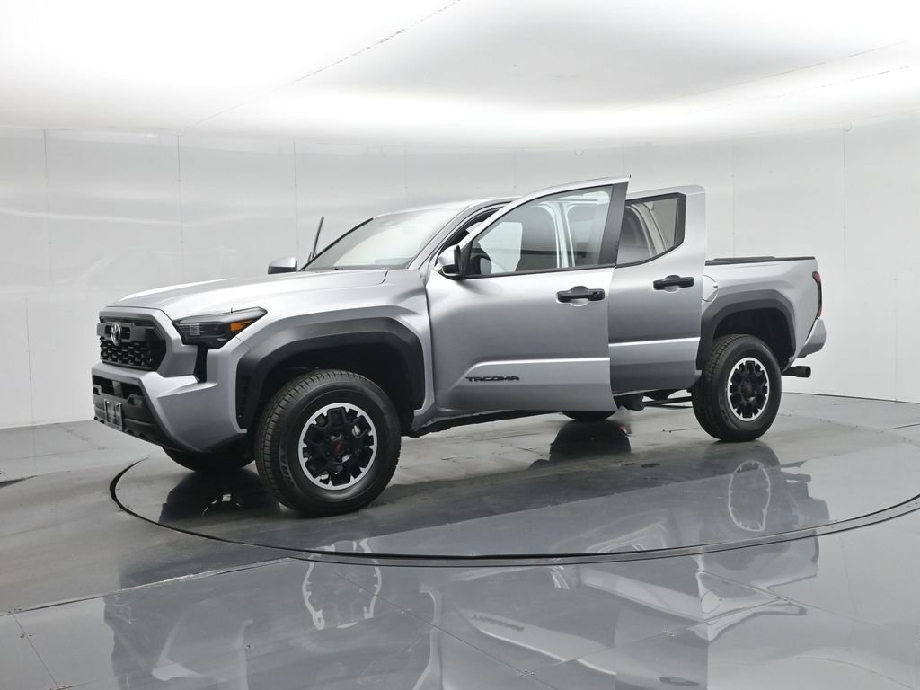 Used 2024 Toyota Tacoma TRD Off-Road image 5