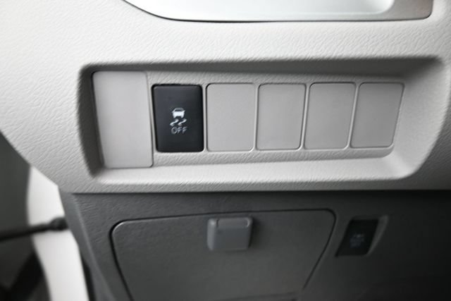 Used 2018 Toyota Sienna LE FWD image 18