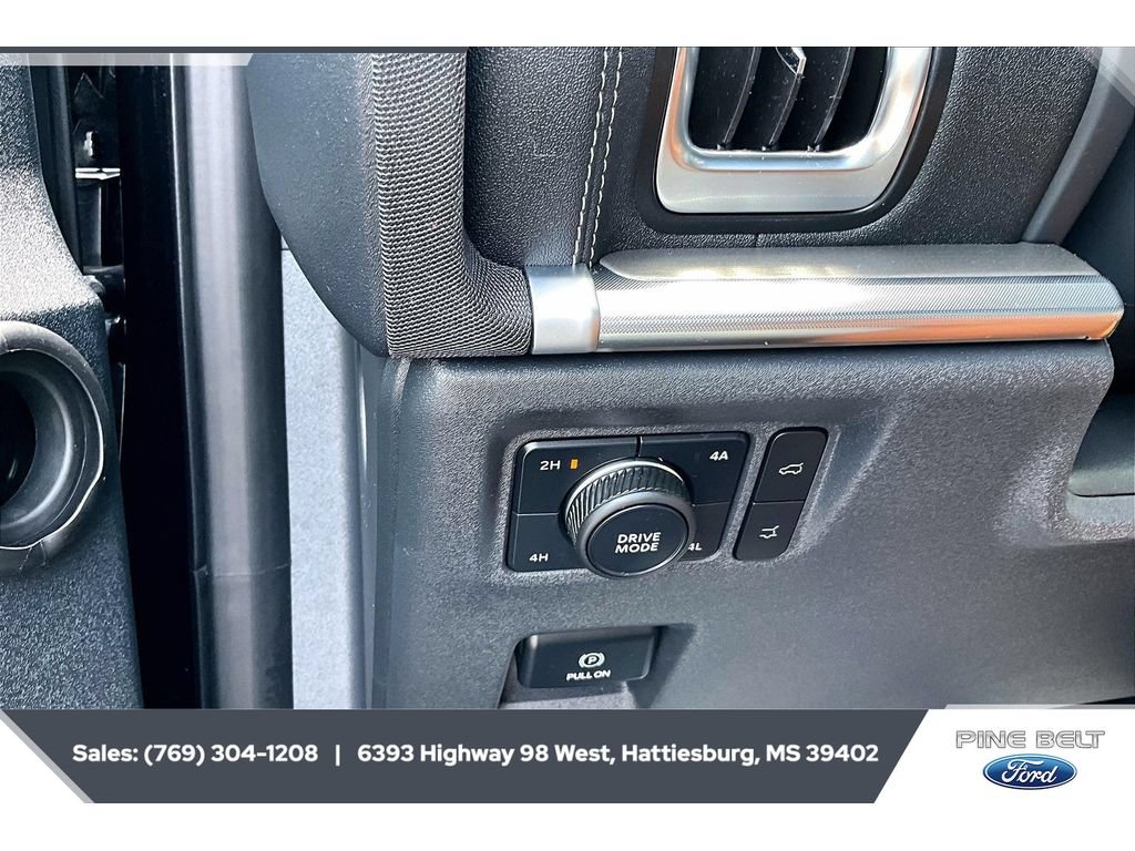 Certified 2025 Ford Expedition Platinum AWD/4WD image 23