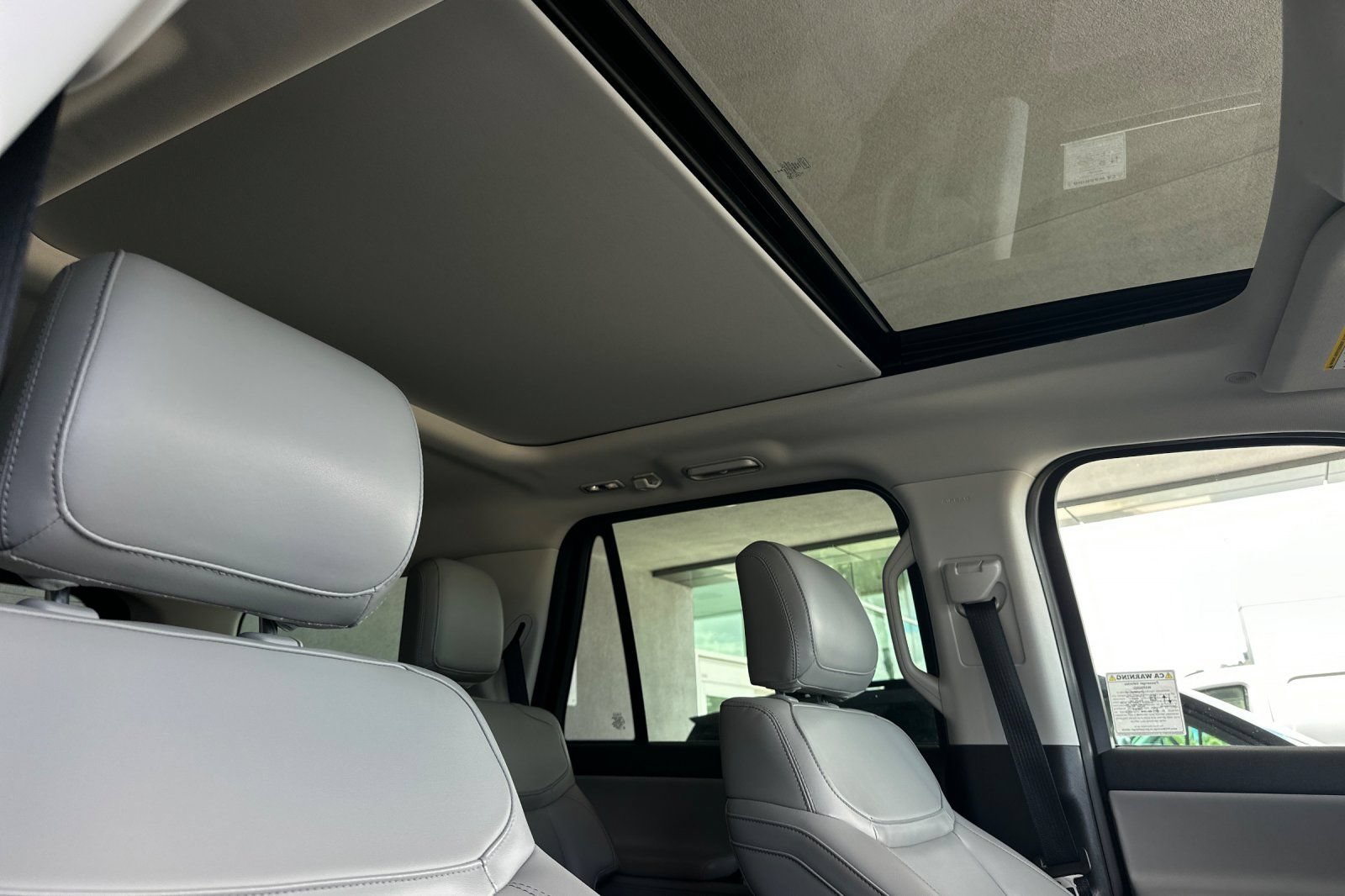 Certified 2025 Ford Expedition Active AWD/4WD image 17