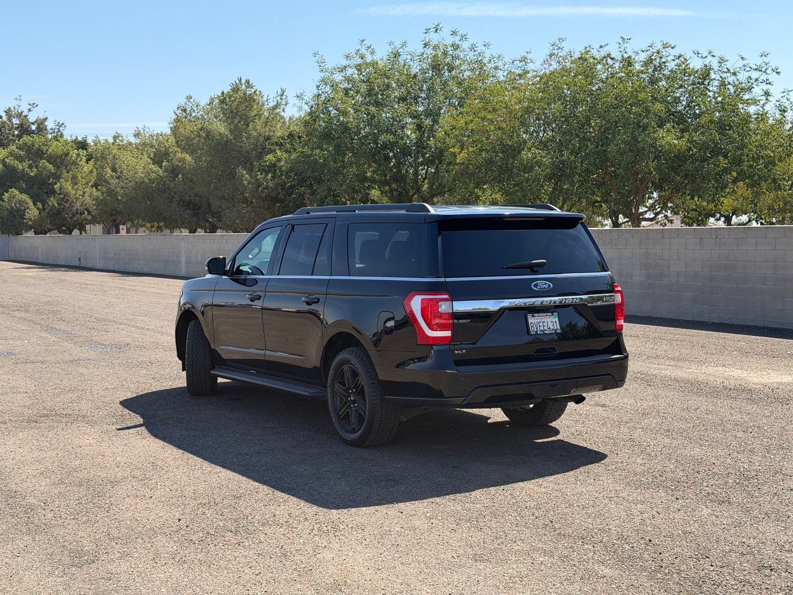 Certified 2020 Ford Expedition Max XLT w/ Black Accent Package RWD image 7