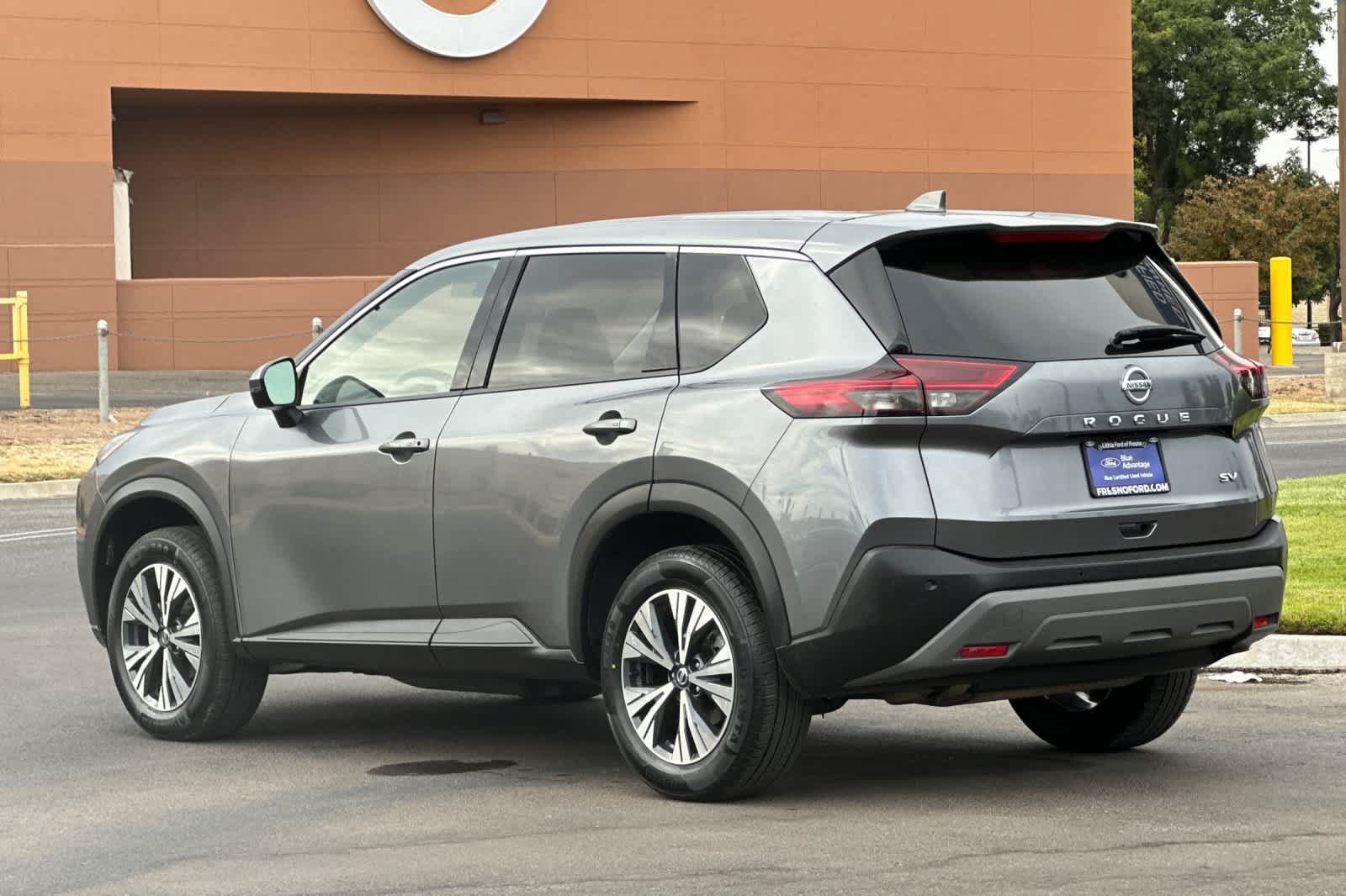 Used 2021 Nissan Rogue SV FWD image 7