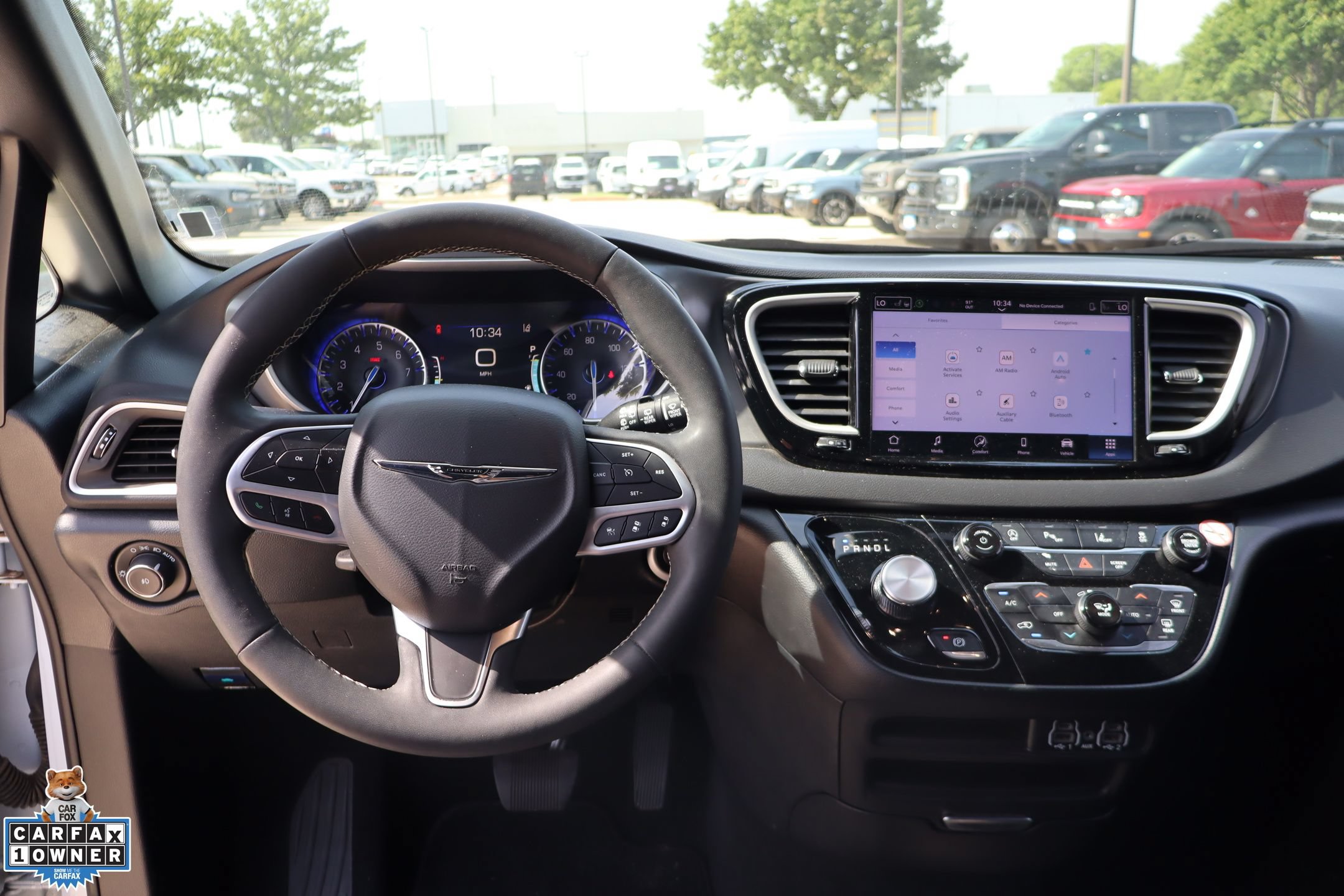 Used 2025 Chrysler Pacifica Select FWD image 17