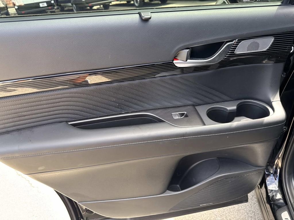 Used 2025 Hyundai Palisade Calligraphy AWD/4WD image 12