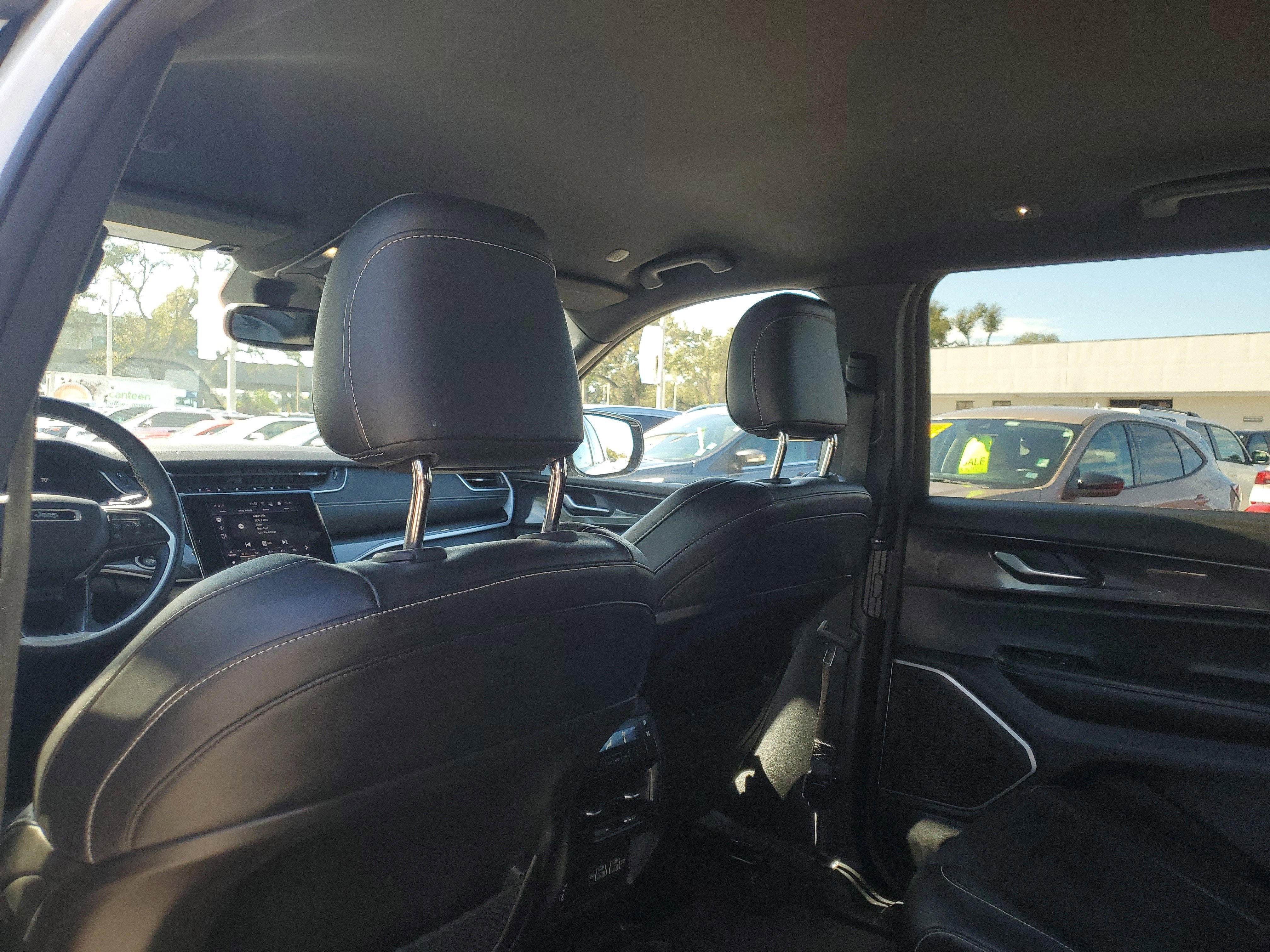 Used 2021 Jeep Grand Cherokee L Altitude image 14