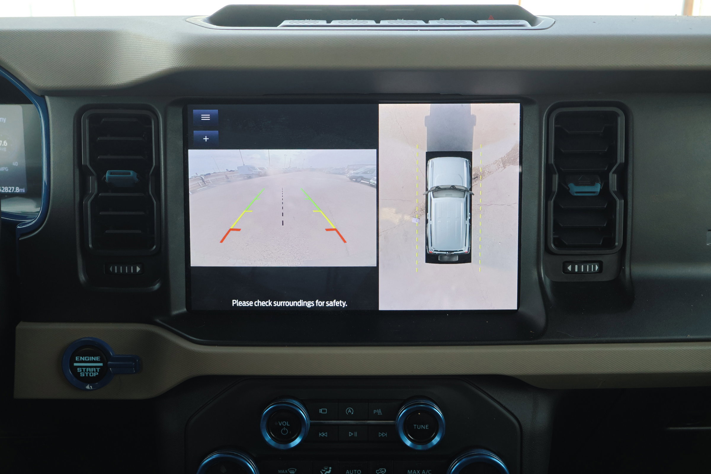 Certified 2023 Ford Bronco Wildtrak image 34