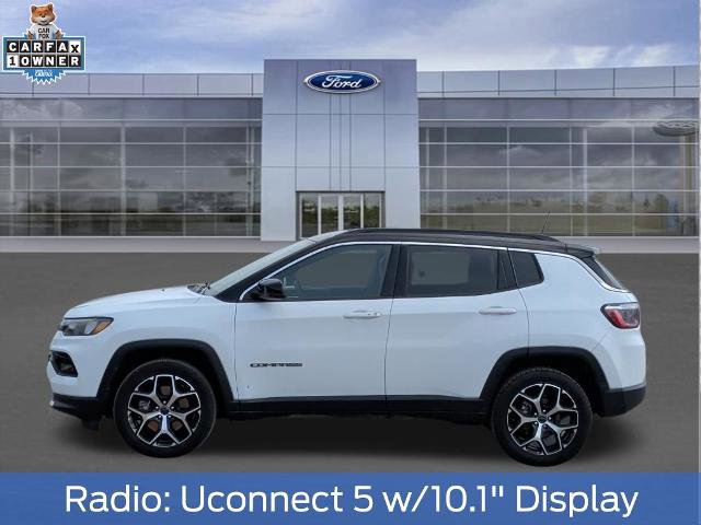 Used 2025 Jeep Compass Limited AWD/4WD image 2
