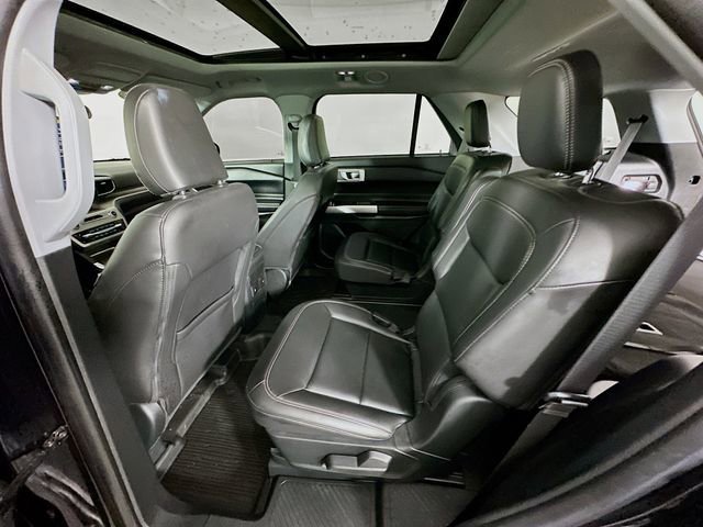 Certified 2023 Ford Explorer XLT w/ Equipment Group 202A image 31