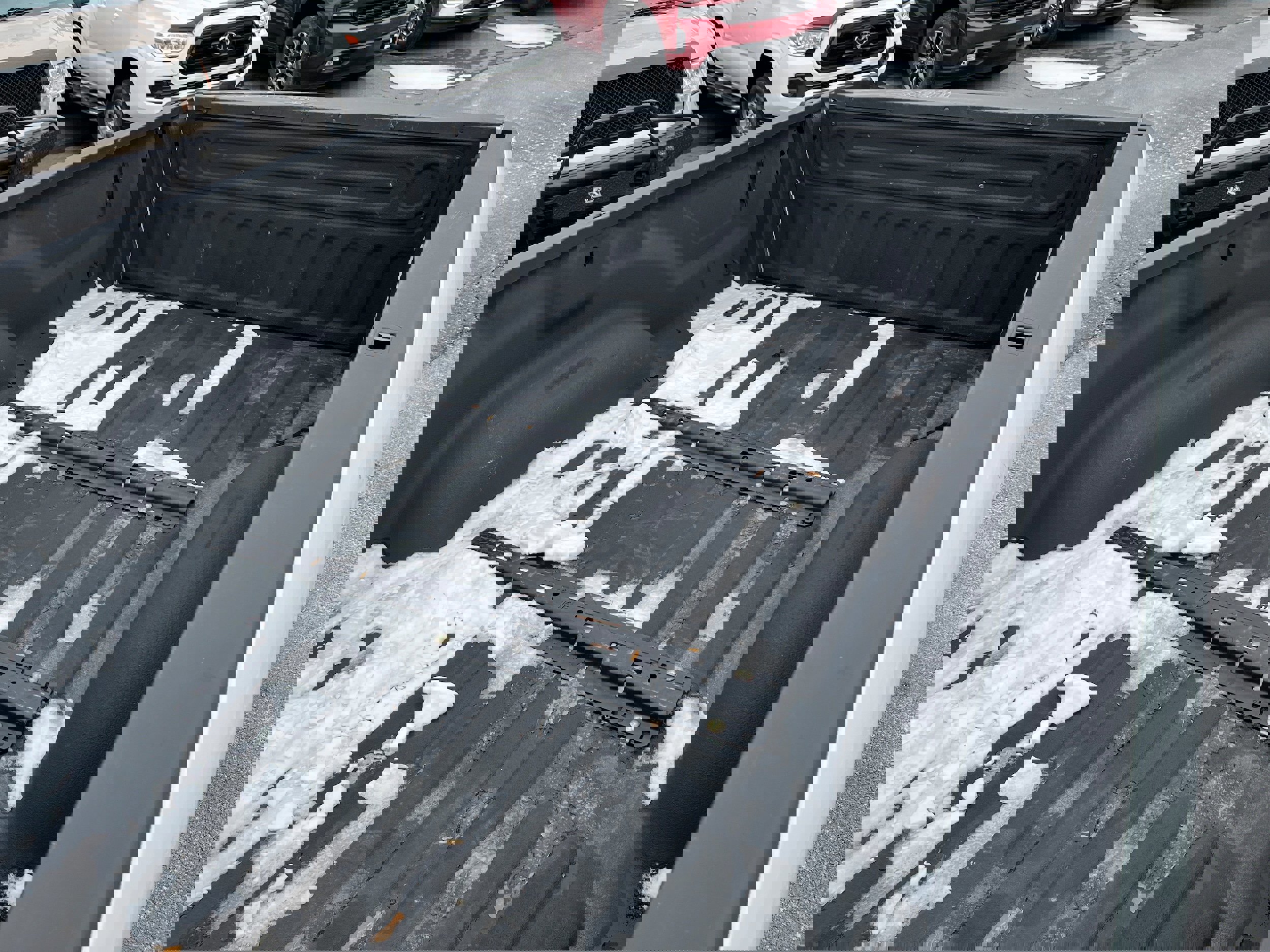 Used 2024 RAM 2500 Tradesman w/ Chrome Appearance Group image 8