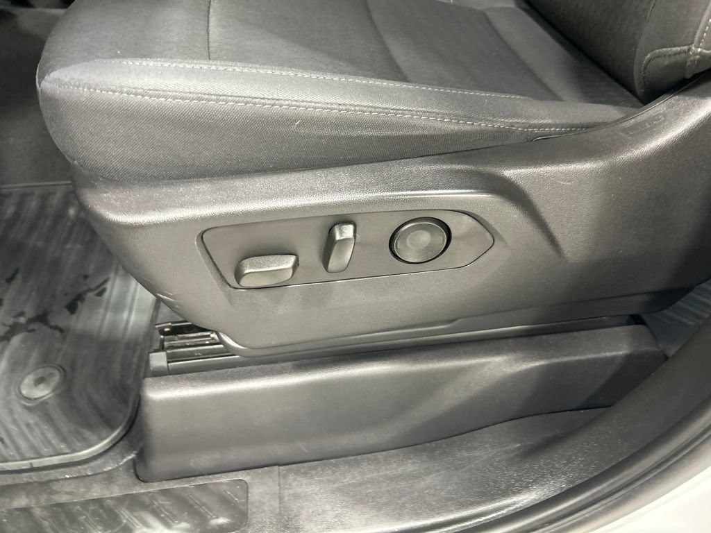 Used 2024 Chevrolet Silverado 1500 Custom AWD/4WD image 11