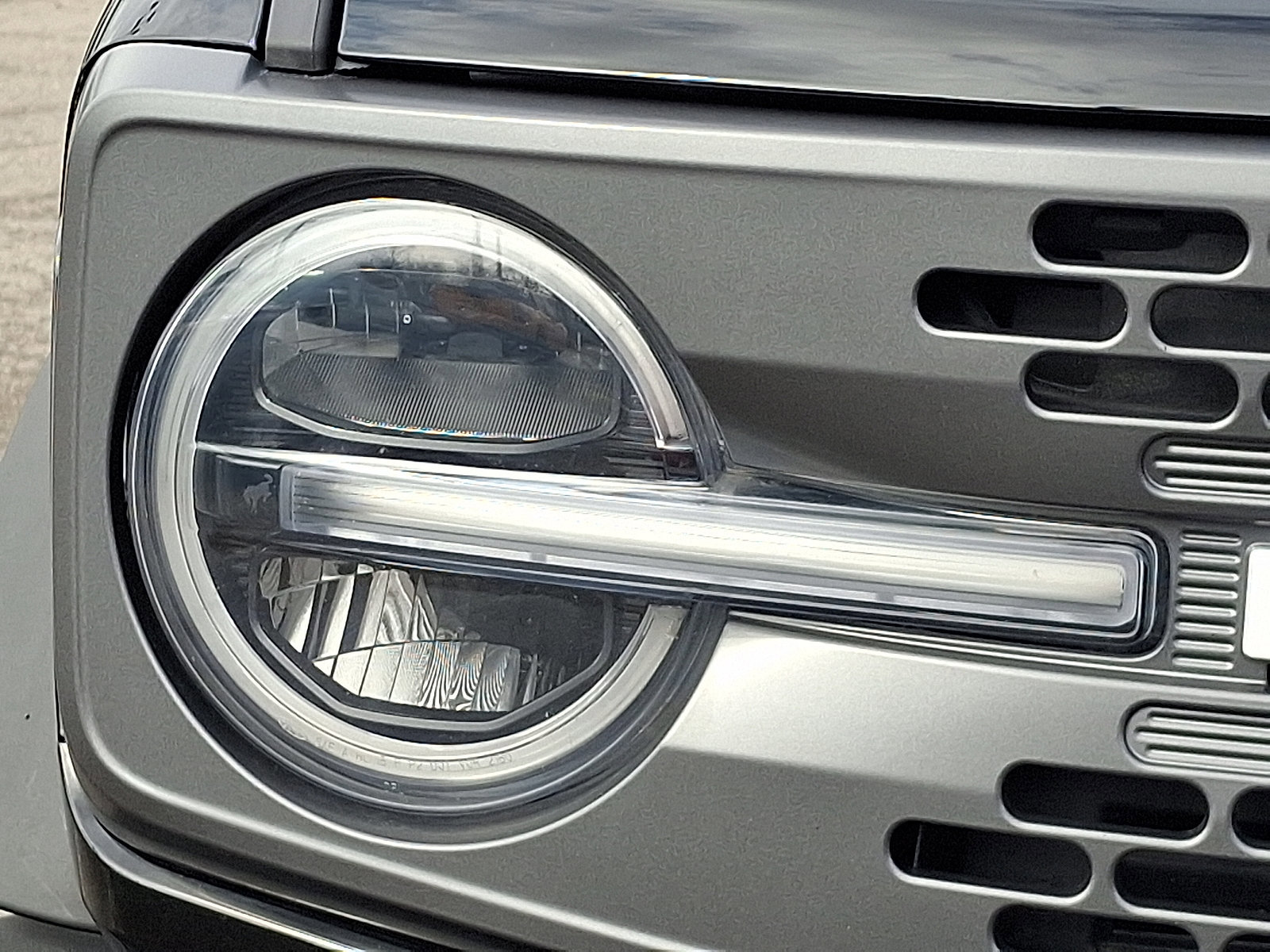 Certified 2025 Ford Bronco Badlands image 9