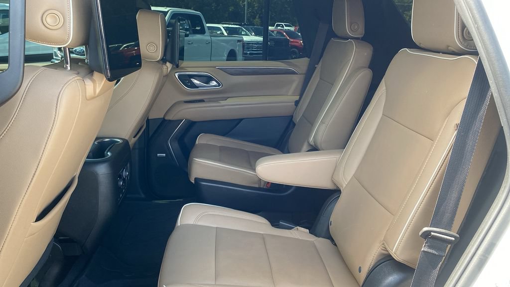 Used 2023 Chevrolet Tahoe Premier AWD/4WD image 14