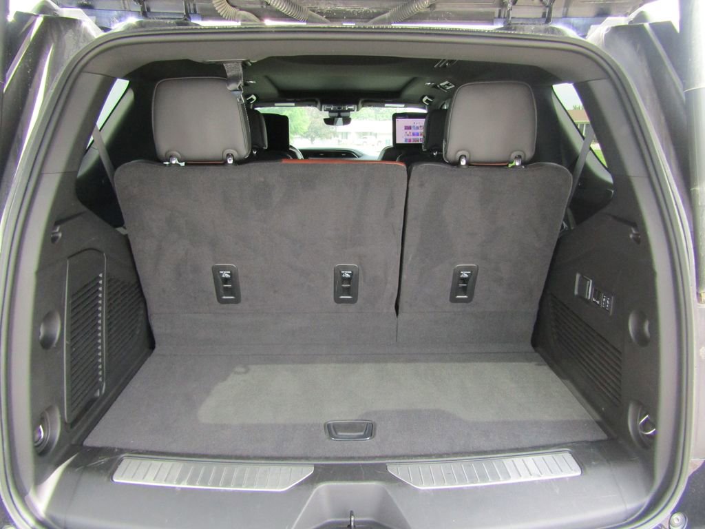 Used 2024 GMC Yukon Denali Ultimate AWD/4WD image 42