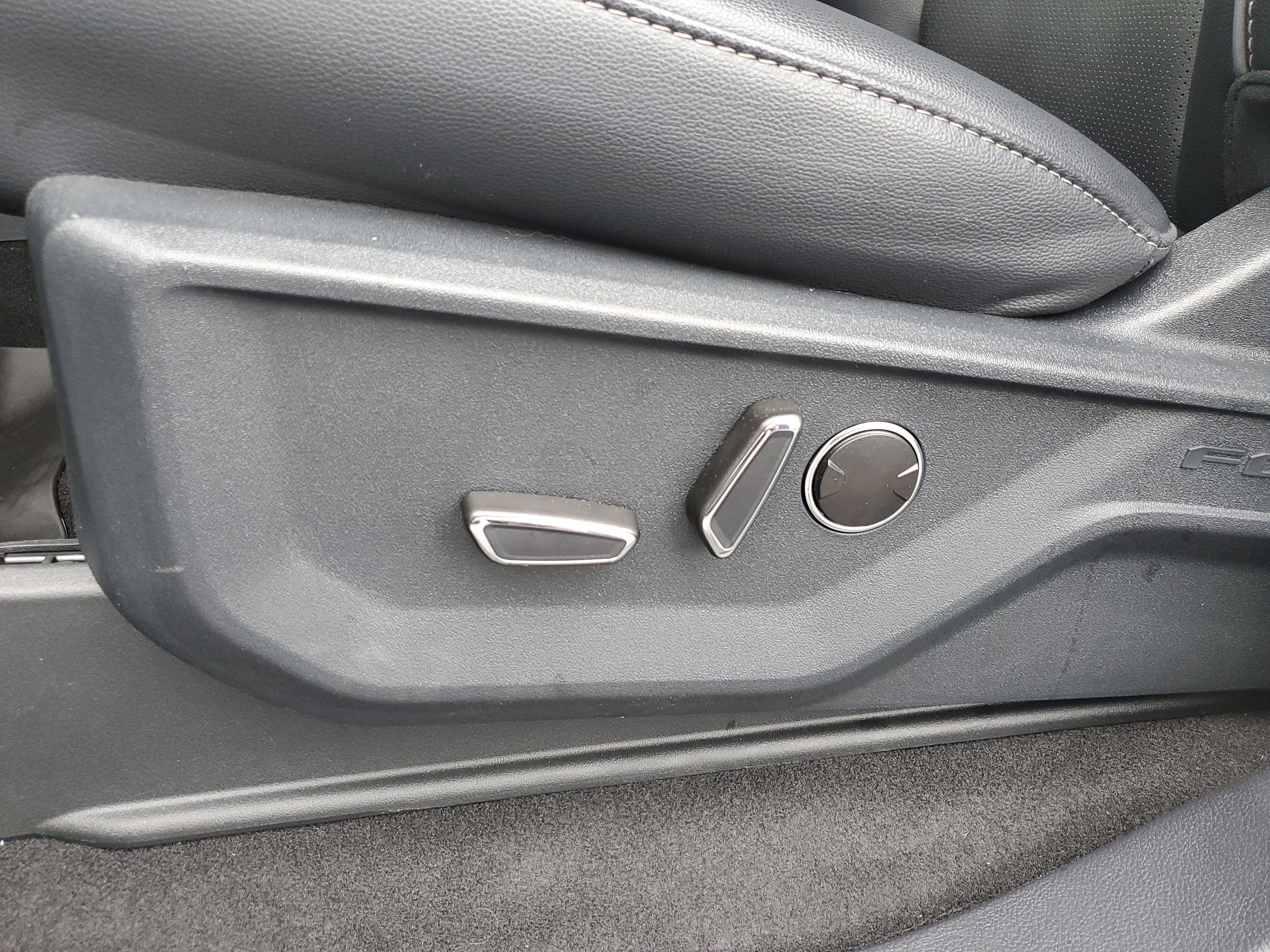 Certified 2025 Ford F150 Lariat w/ Equipment Group 502A High image 16