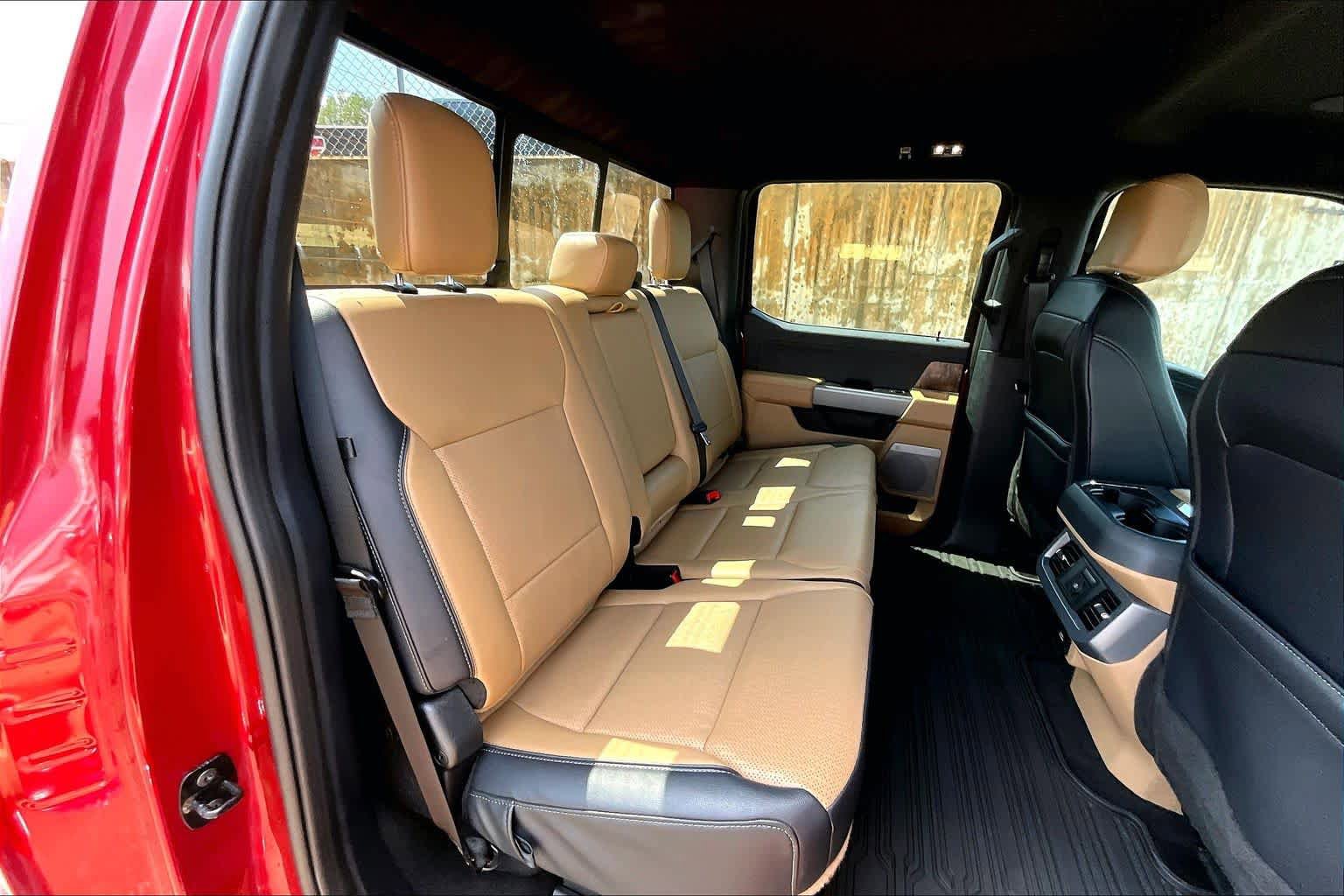 Certified 2025 Ford F350 Lariat w/ Lariat Ultimate Package AWD/4WD image 20