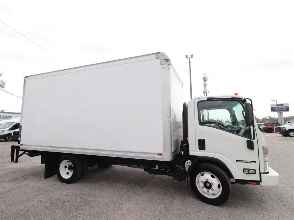 Used 2024 Isuzu NPR image 7