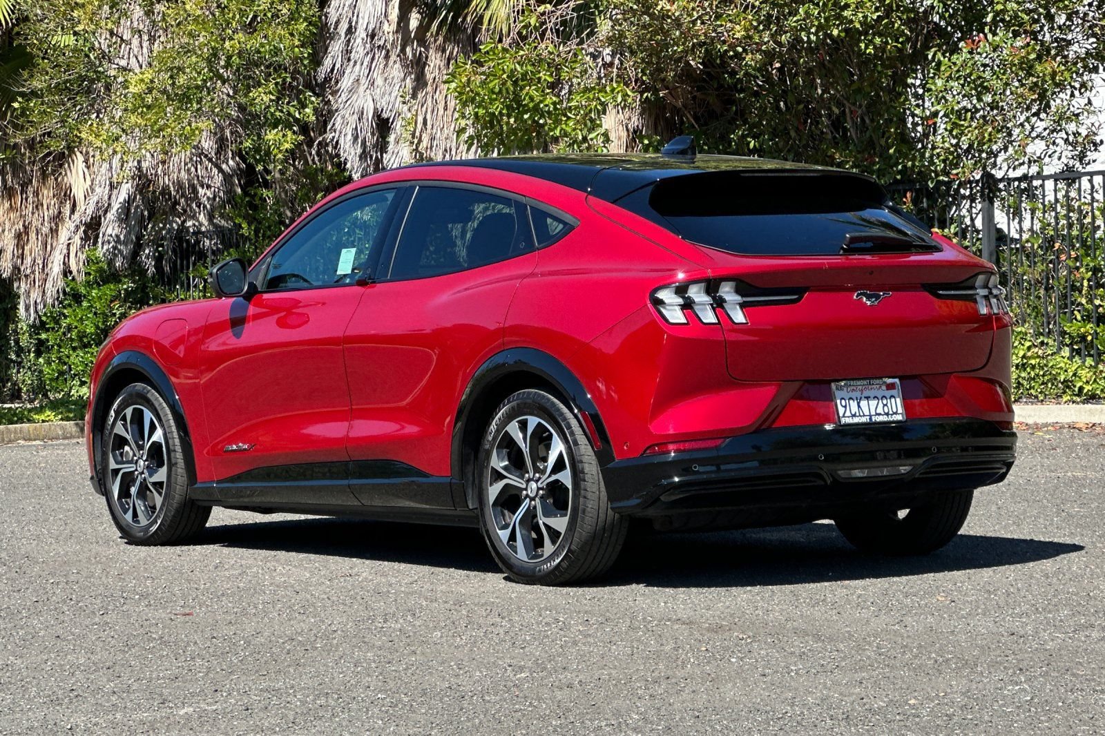 Certified 2022 Ford Mustang Mach-E Premium RWD image 5