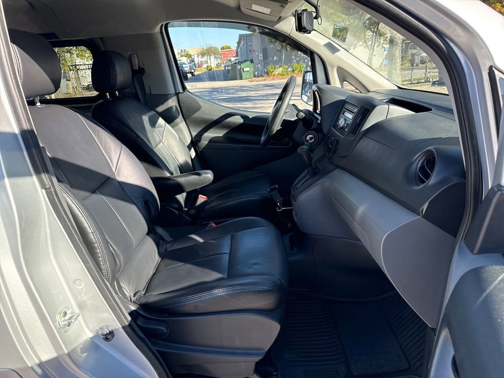 Used 2017 Nissan NV200 SV image 22